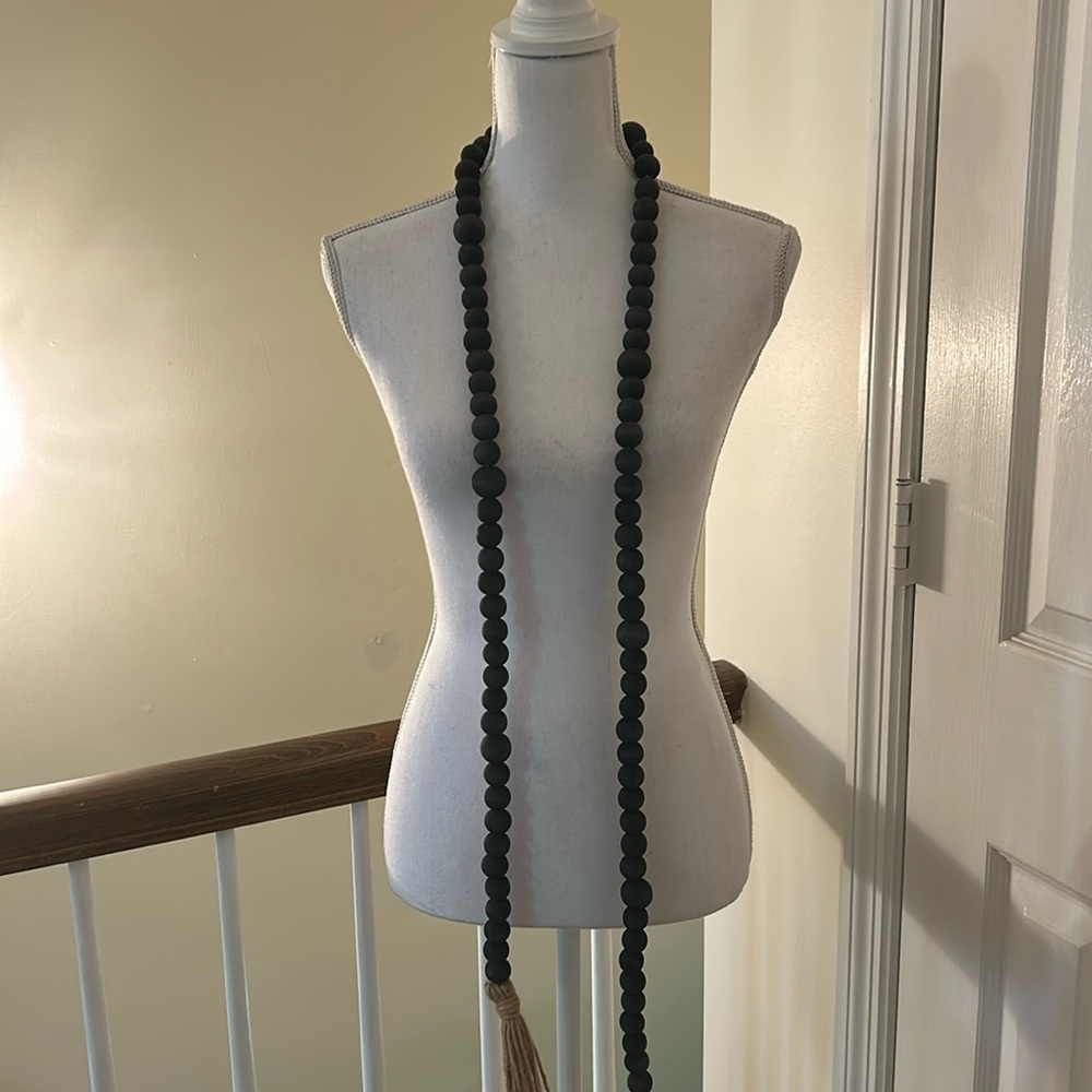 🍉3/$25 Garland 2 Black: Kirkland’s Home Beaded Garland with Tassels NWT! - Picture 3 of 8
